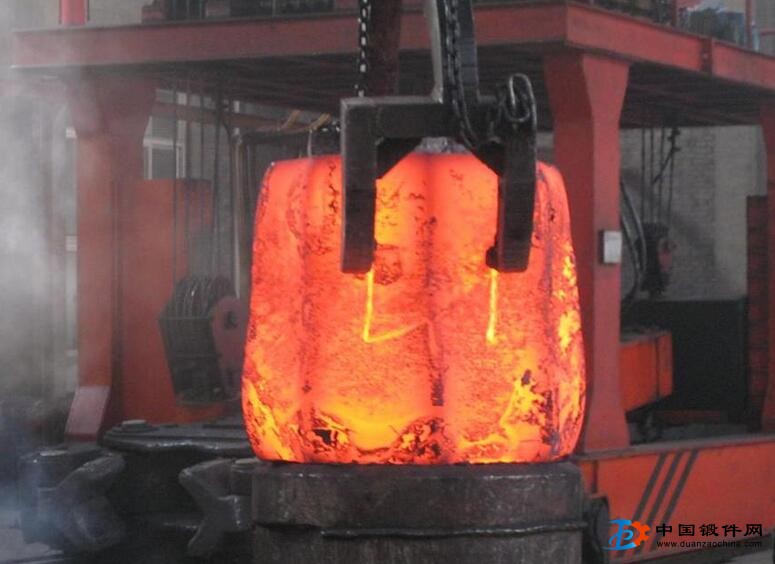 法蘭鍛件塑性變形