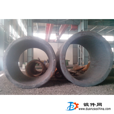 通裕重工225噸鍛造筒體