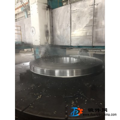 供應(yīng)大小型鍛件