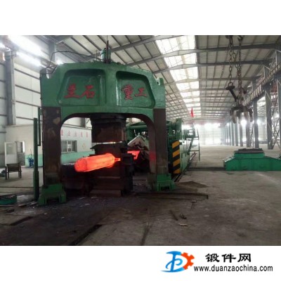 供應(yīng)鍛圓、餅、方、筒，管板，管模、風(fēng)機(jī)軸、模塊等大型鍛件