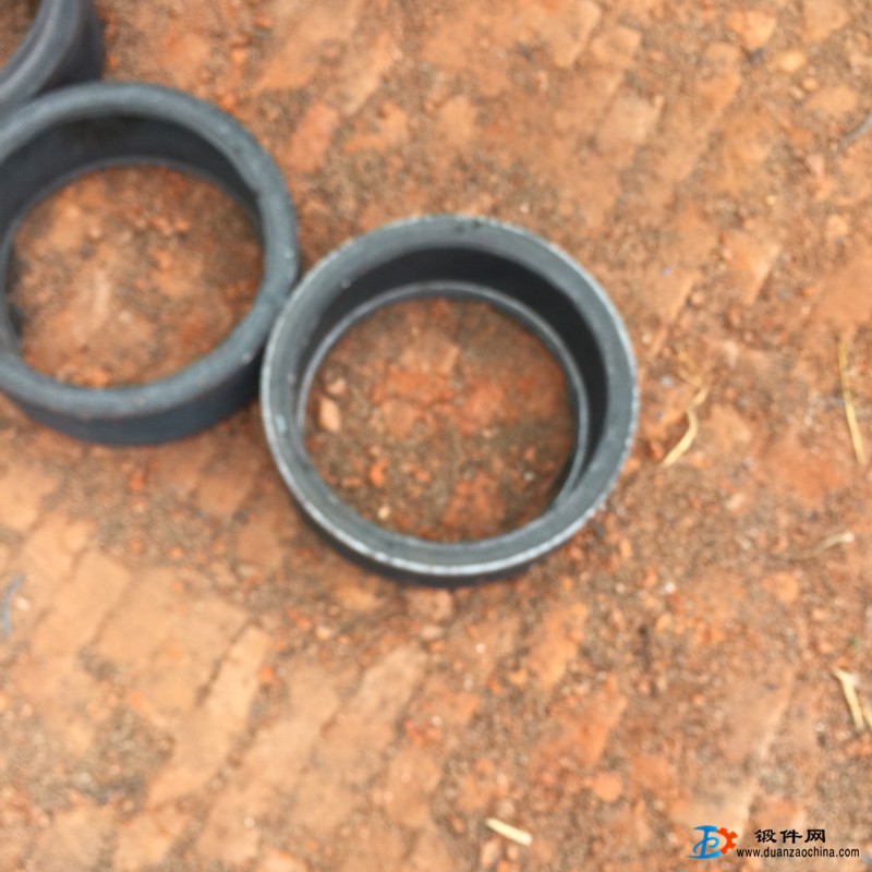 專業生產內齒圈，法蘭，及各種鍛件