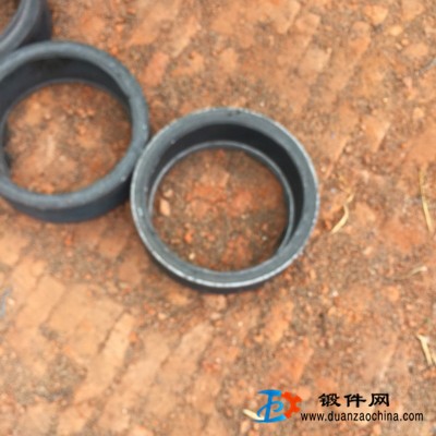 專業生產內齒圈，法蘭，及各種鍛件