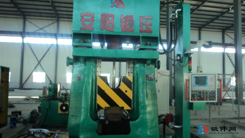 數控錘打擊能量125KJC92K系列數控錘安陽鍛壓生產