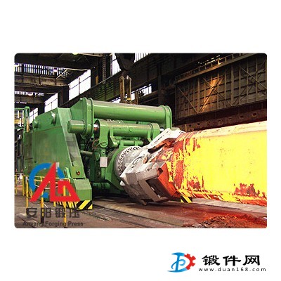 操作機可夾持150mm至650mm工件3T操作機安陽鍛壓生產(chǎn)