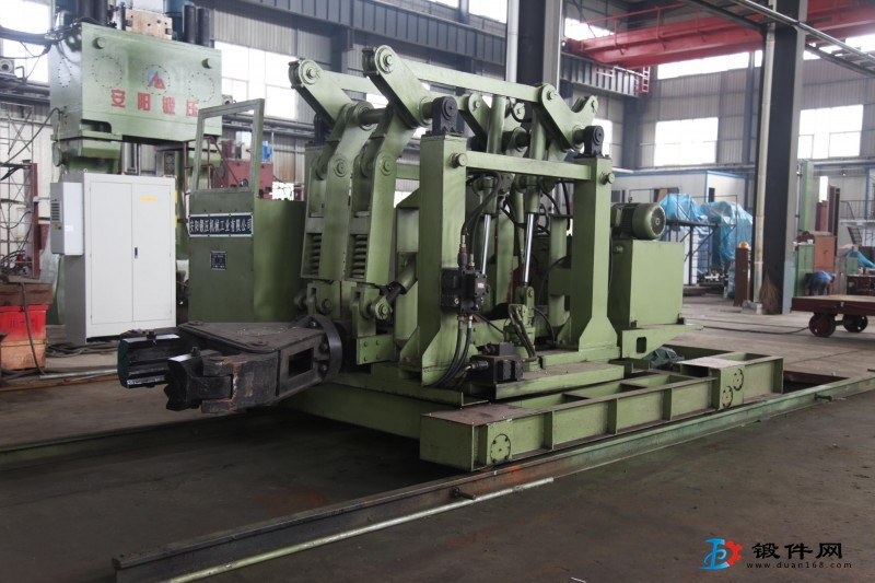 2t框架式鍛造操作機(jī)安陽鍛壓廠家直銷