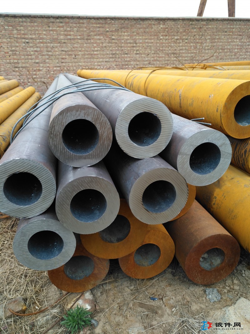 16Mn無縫鋼管、厚壁鋼管現貨銷售、零售切割