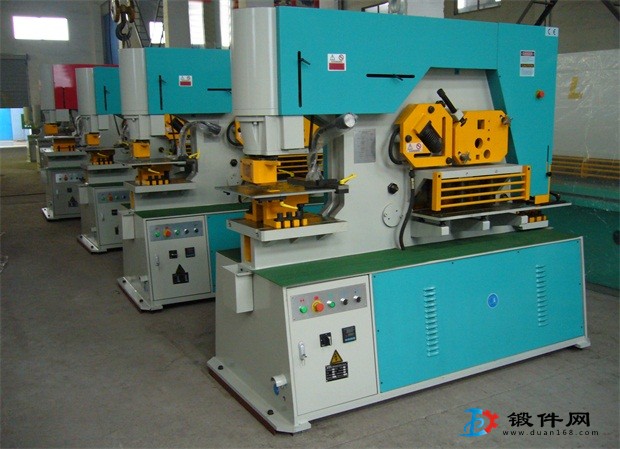 P-300液壓沖孔機(jī) 300噸液壓沖床