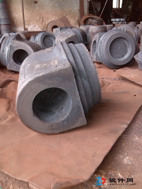 缸底耳環鍛件加工工程機械油缸配件中聯徐工三一油缸配件加工