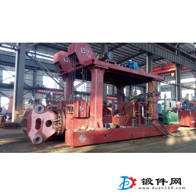 3噸有軌自由鍛鍛造操作手框架式夾持三噸棒料