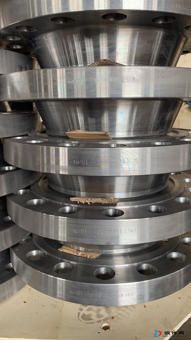 常年供應(yīng)各種法蘭、鍛件