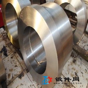 供應(yīng)大型自由鍛件