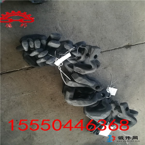 礦用三環(huán)鏈   鍛打無(wú)縫三環(huán)鏈