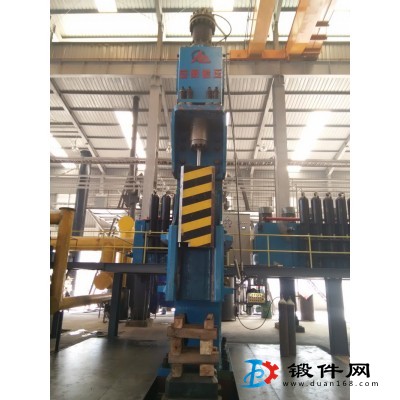 2T單臂自由鍛電液錘大鍛造空間用電液錘安陽鍛壓直供