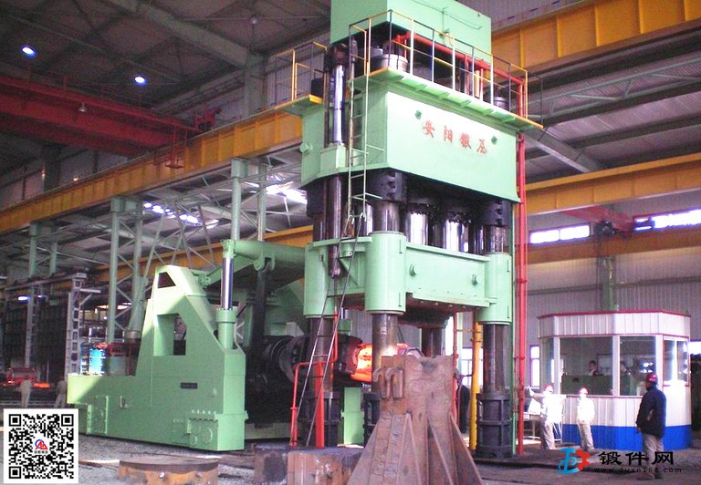 4000噸自由鍛壓力機三梁四柱油壓機寬臺面壓力機