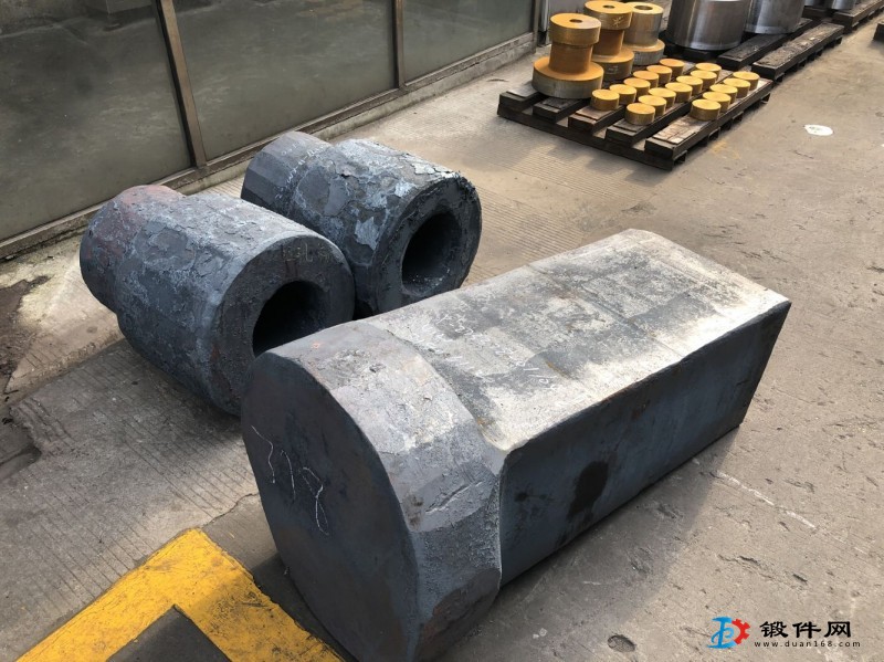 主軸鍛件礦山機械鍛件冶金設備鍛件石油閥門鍛件備件