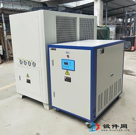 供應(yīng)實(shí)驗(yàn)室專用分體式冷水機(jī)