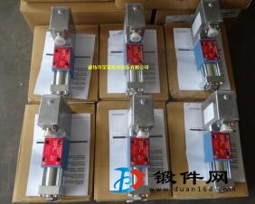 美國MOOG伺服閥D633-332B現(xiàn)貨