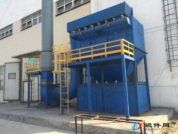 內(nèi)蒙古鄂爾多斯?jié)蓾欀蓄l爐布袋除塵器