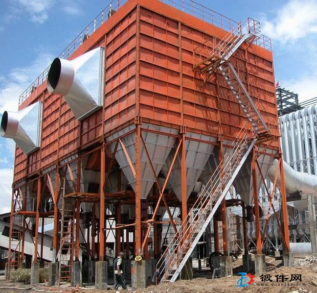 內蒙古鄂爾多斯澤潤水泥廠布袋除塵器脈沖袋式除塵器