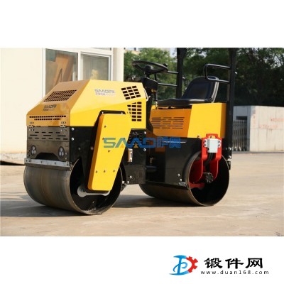 座駕1噸壓路機(jī)小型壓路機(jī)生產(chǎn)廠家